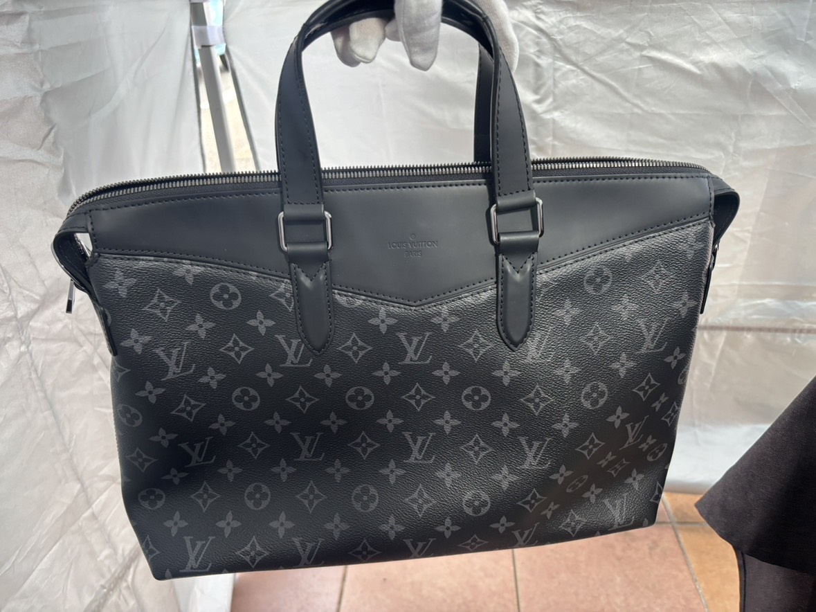 Louis Vuitton（ルイヴィトン） エクスプローラ M40566